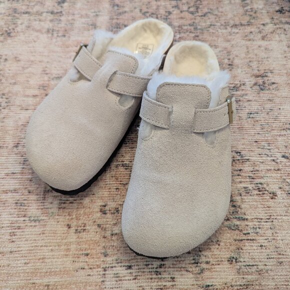 BIRKENSTOCK Women's Boston Shearling Clogs in AntiqueWhite - Picture 1 of 4